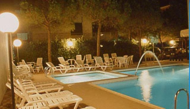 לידו די ג'סולו New Hotel מראה חיצוני תמונה