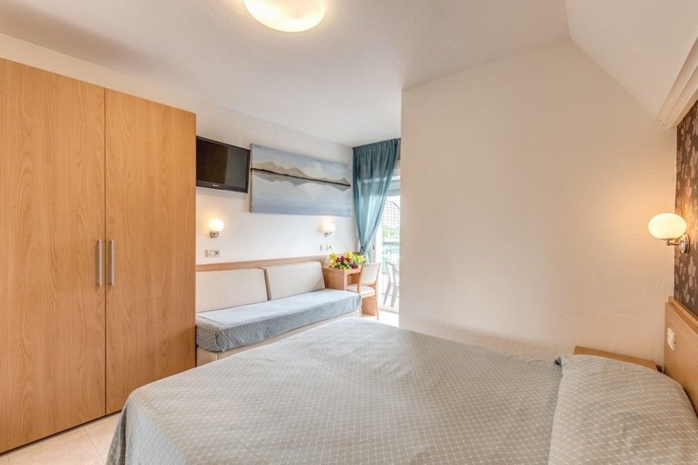 לידו די ג'סולו New Hotel מראה חיצוני תמונה